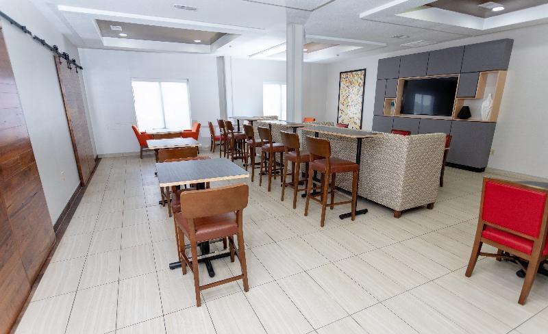 阿森斯智选假日套房酒店 雅典 外观 照片